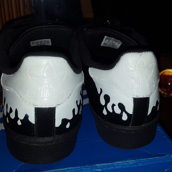 Adidas Original Superstar (custom) - Picture 2 of 4